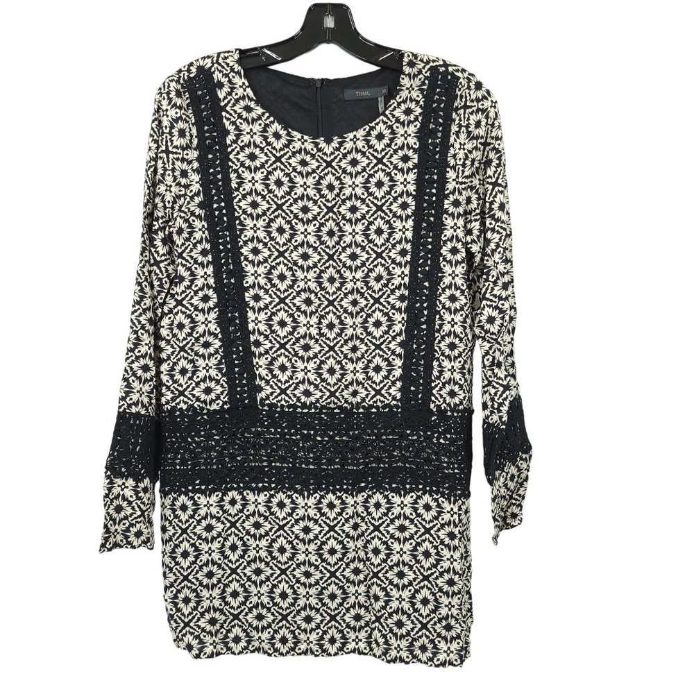 THML Tunic Top Black White Women Size XS Boho Artsy Dressy Long Sleeve Blouse
